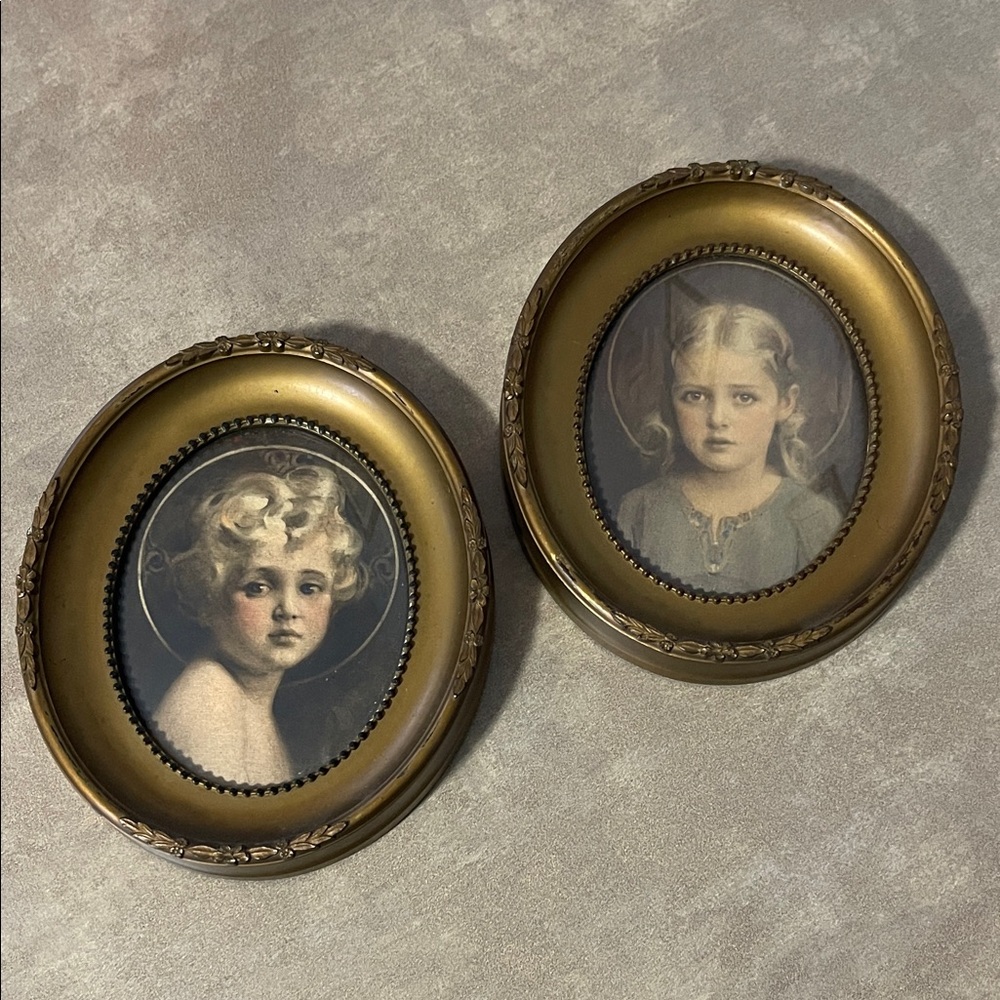 Vintage Oval Framed Portraits